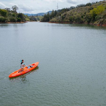 Casa Campestre Montecarlo Guatape- Desayuno A Pareja Villa ภายนอก รูปภาพ