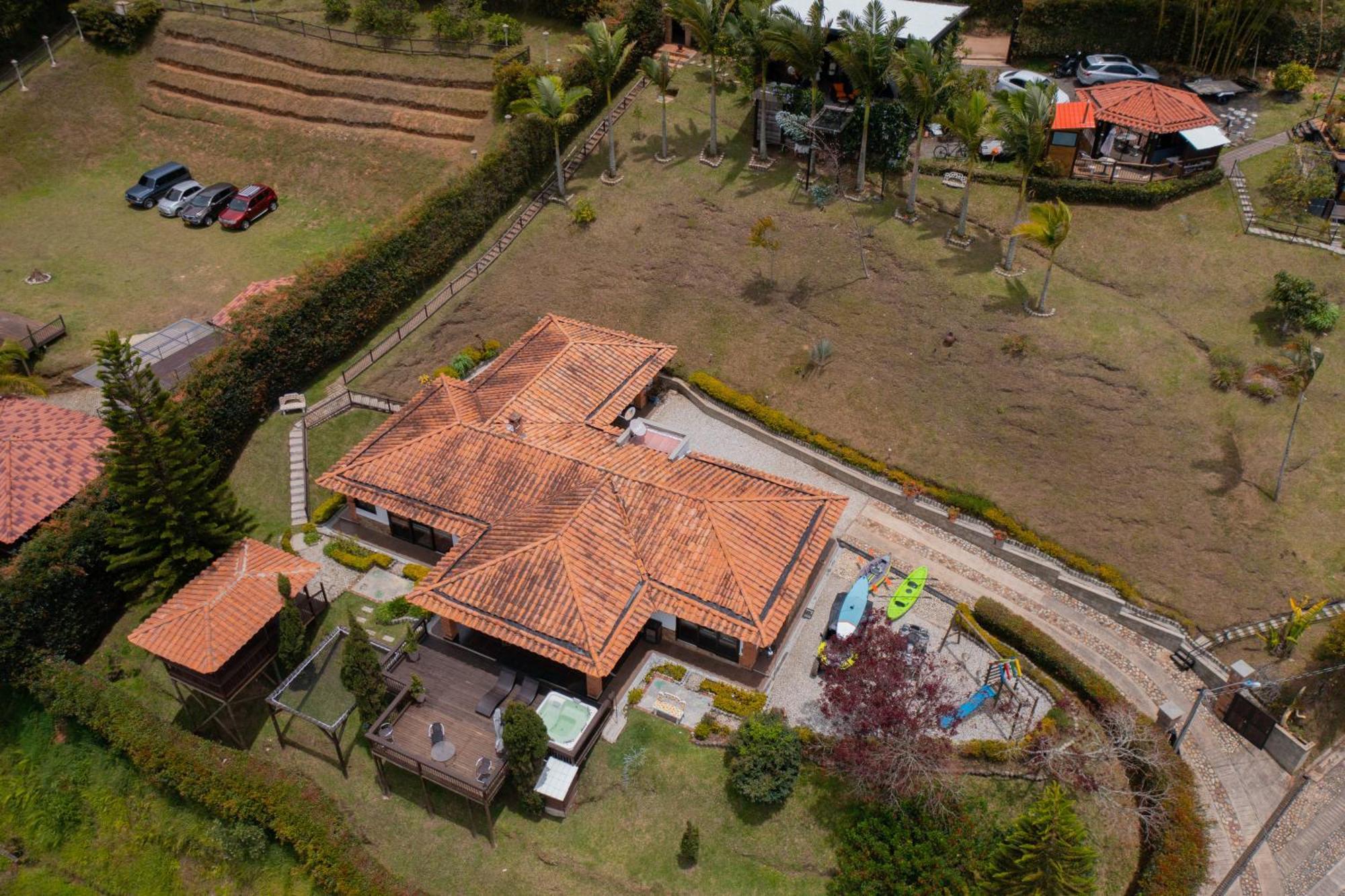 Casa Campestre Montecarlo Guatape- Desayuno A Pareja Villa ภายนอก รูปภาพ