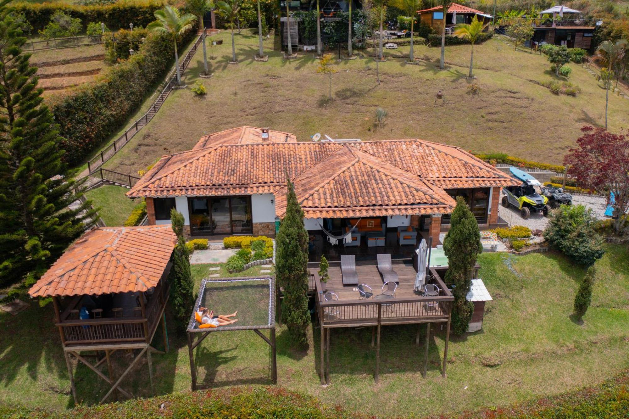 Casa Campestre Montecarlo Guatape- Desayuno A Pareja Villa ภายนอก รูปภาพ