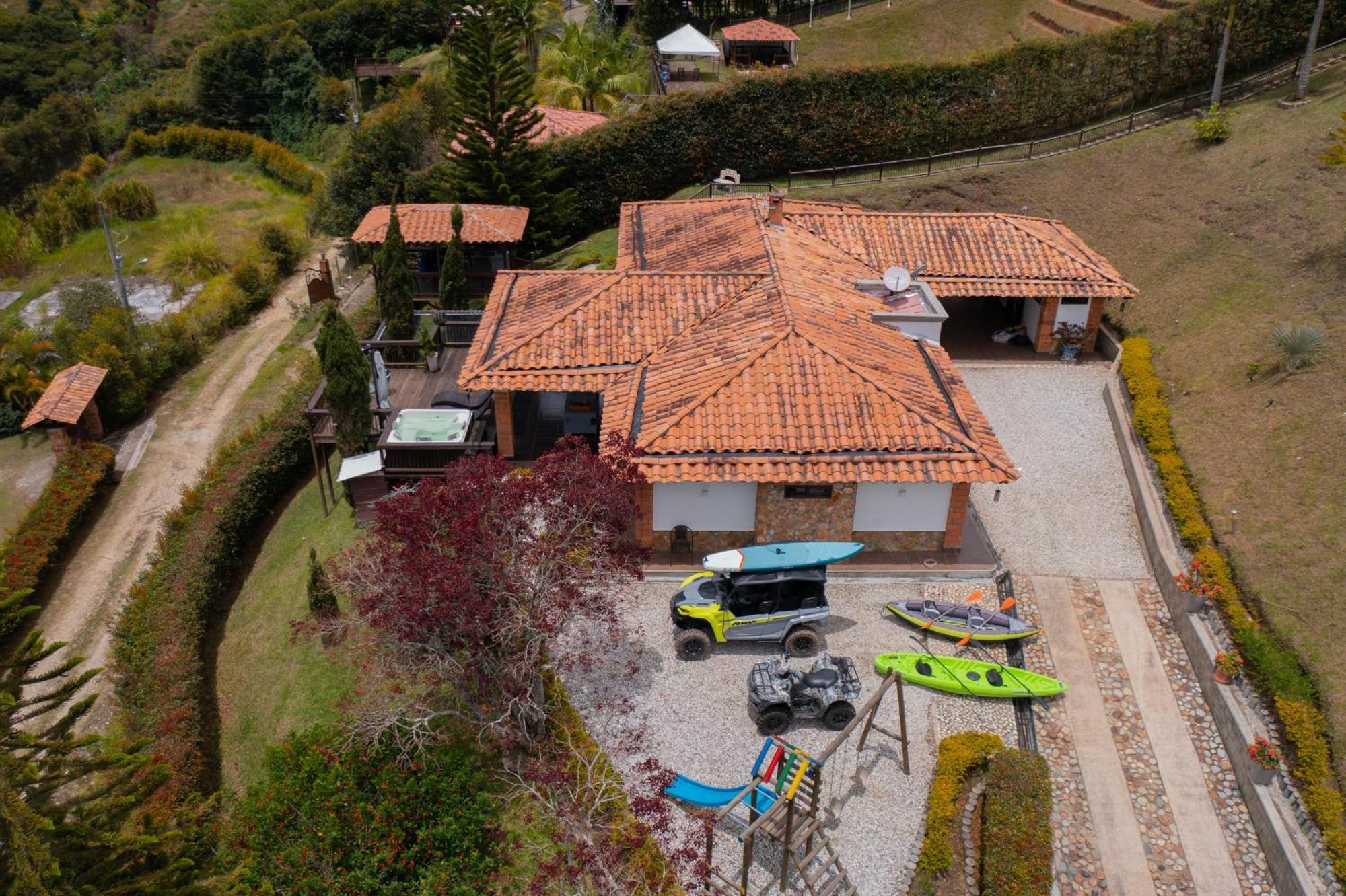 Casa Campestre Montecarlo Guatape- Desayuno A Pareja Villa ภายนอก รูปภาพ