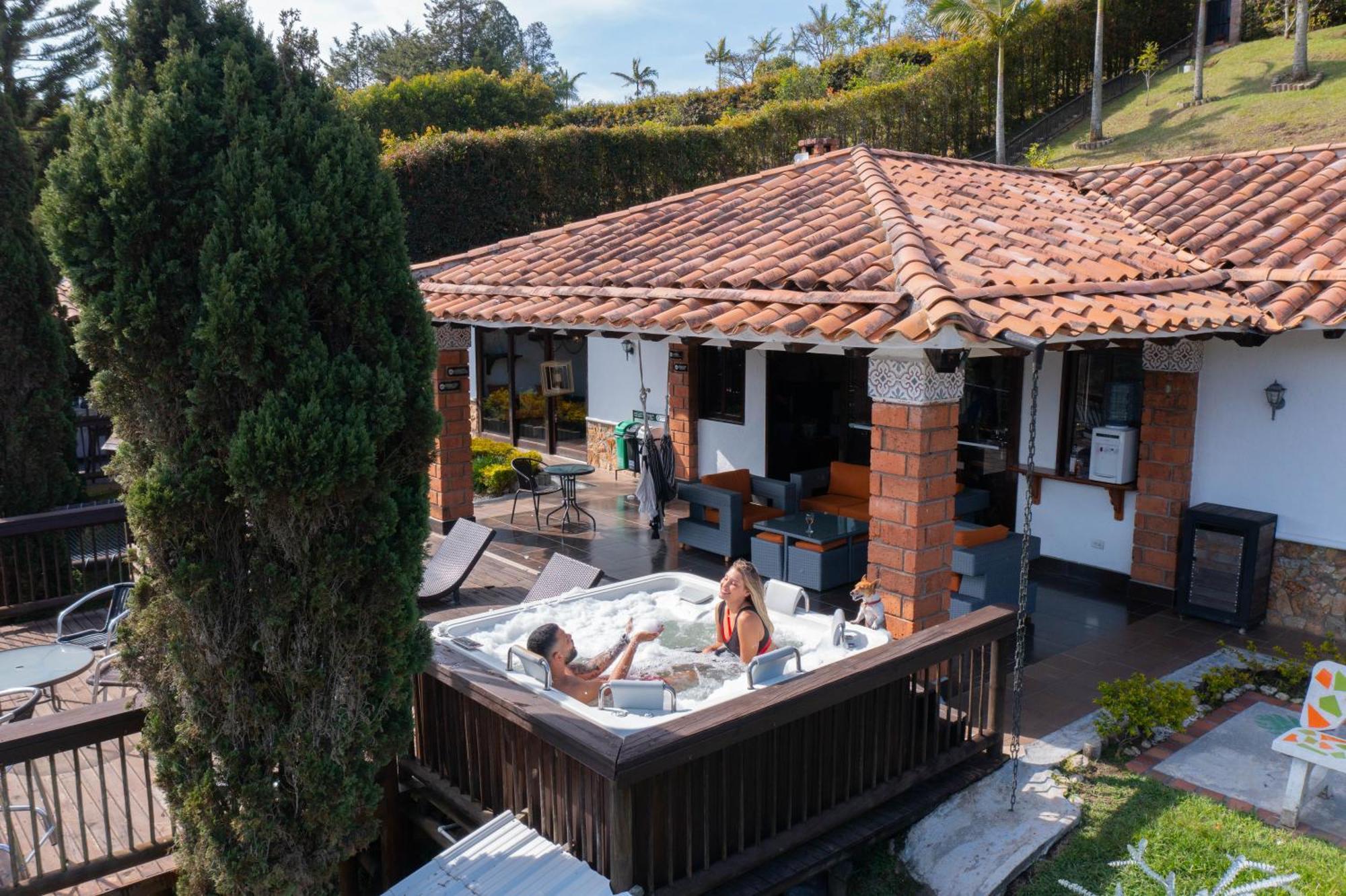 Casa Campestre Montecarlo Guatape- Desayuno A Pareja Villa ภายนอก รูปภาพ