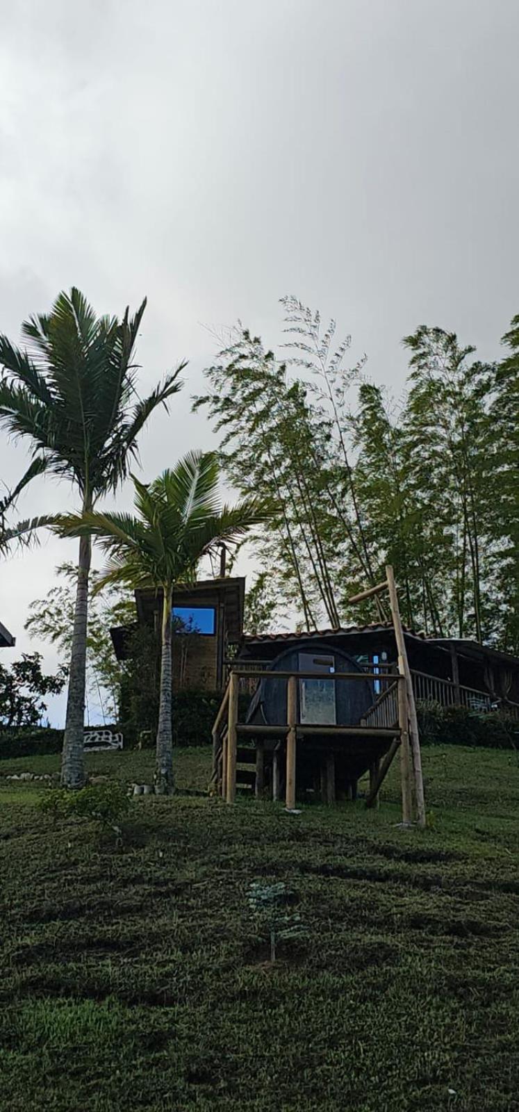 Casa Campestre Montecarlo Guatape- Desayuno A Pareja Villa ภายนอก รูปภาพ