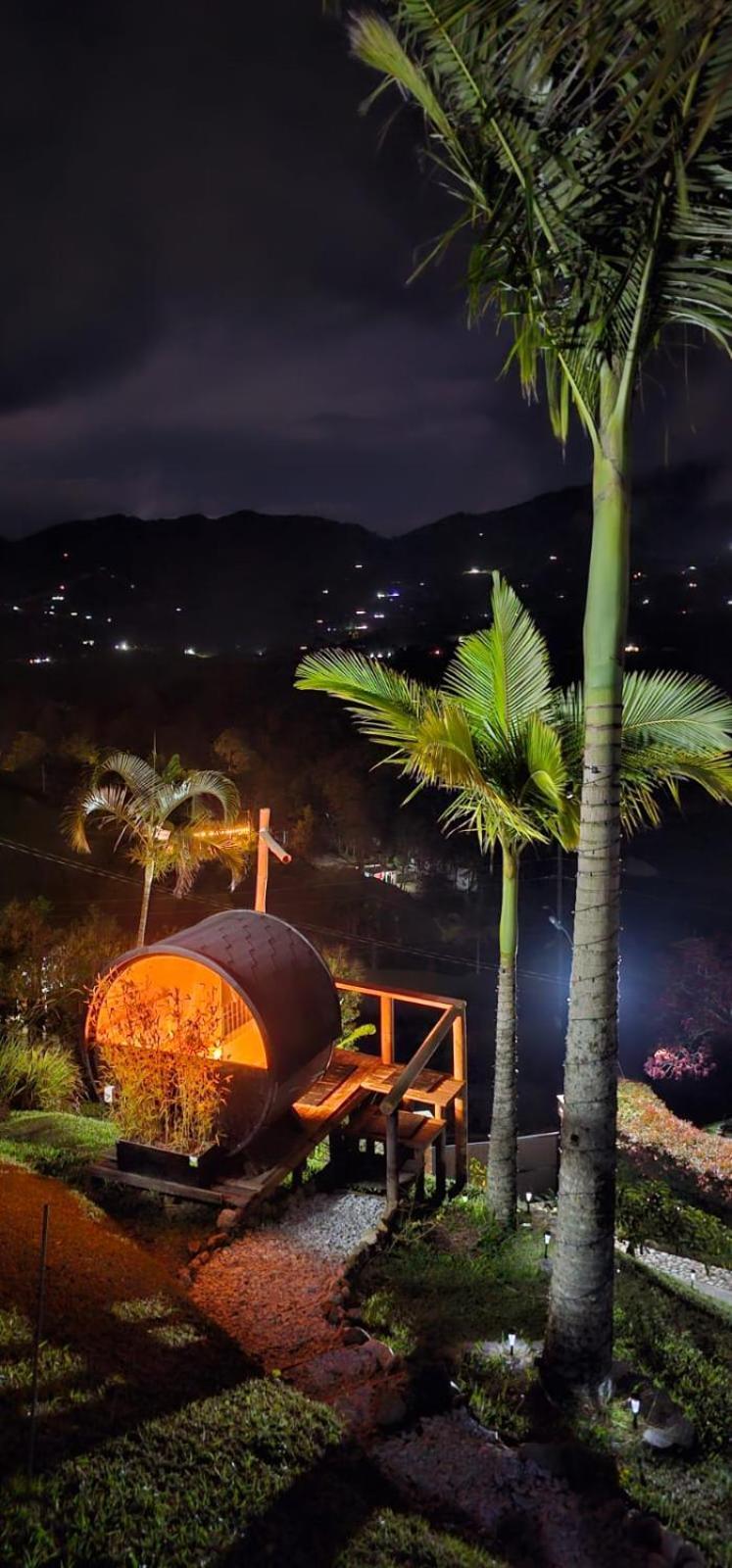 Casa Campestre Montecarlo Guatape- Desayuno A Pareja Villa ภายนอก รูปภาพ