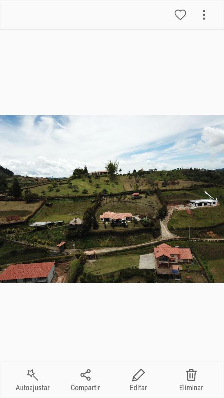 Casa Campestre Montecarlo Guatape- Desayuno A Pareja Villa ภายนอก รูปภาพ