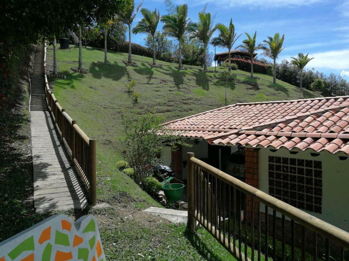 Casa Campestre Montecarlo Guatape- Desayuno A Pareja Villa ภายนอก รูปภาพ