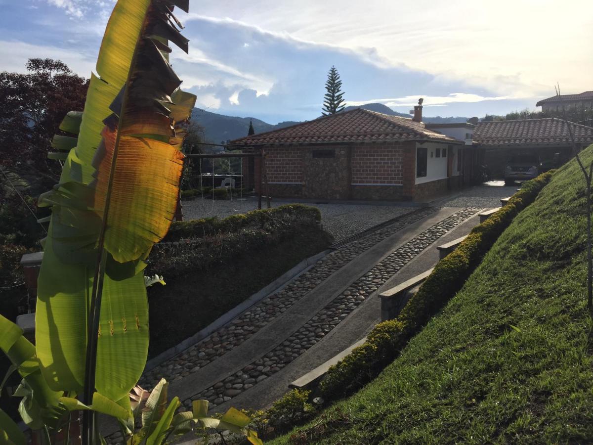 Casa Campestre Montecarlo Guatape- Desayuno A Pareja Villa ภายนอก รูปภาพ